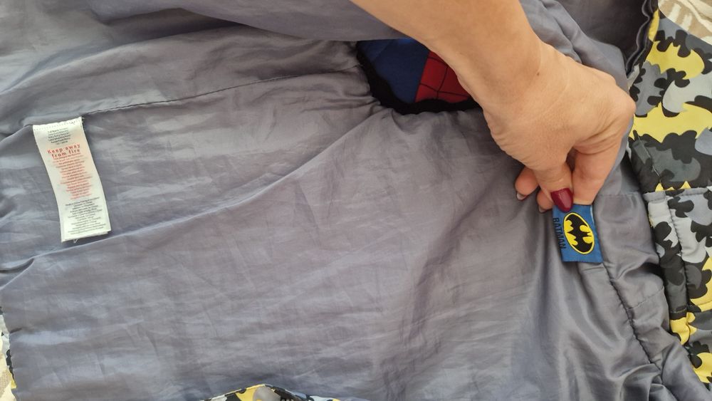 Грейка Батман, горнище Спайдърмен. 5-6 години