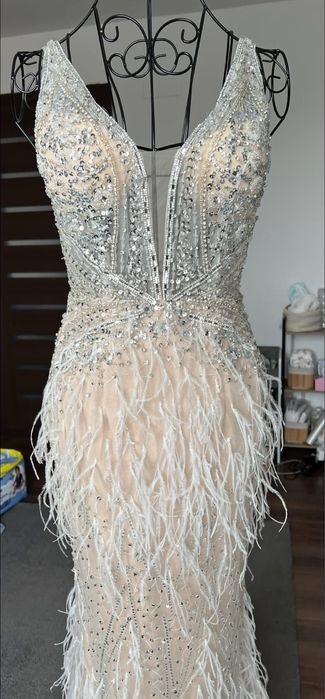 Rochie ocazie bijuterie