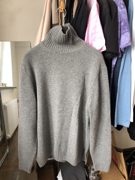 Шерстяной свитер zara