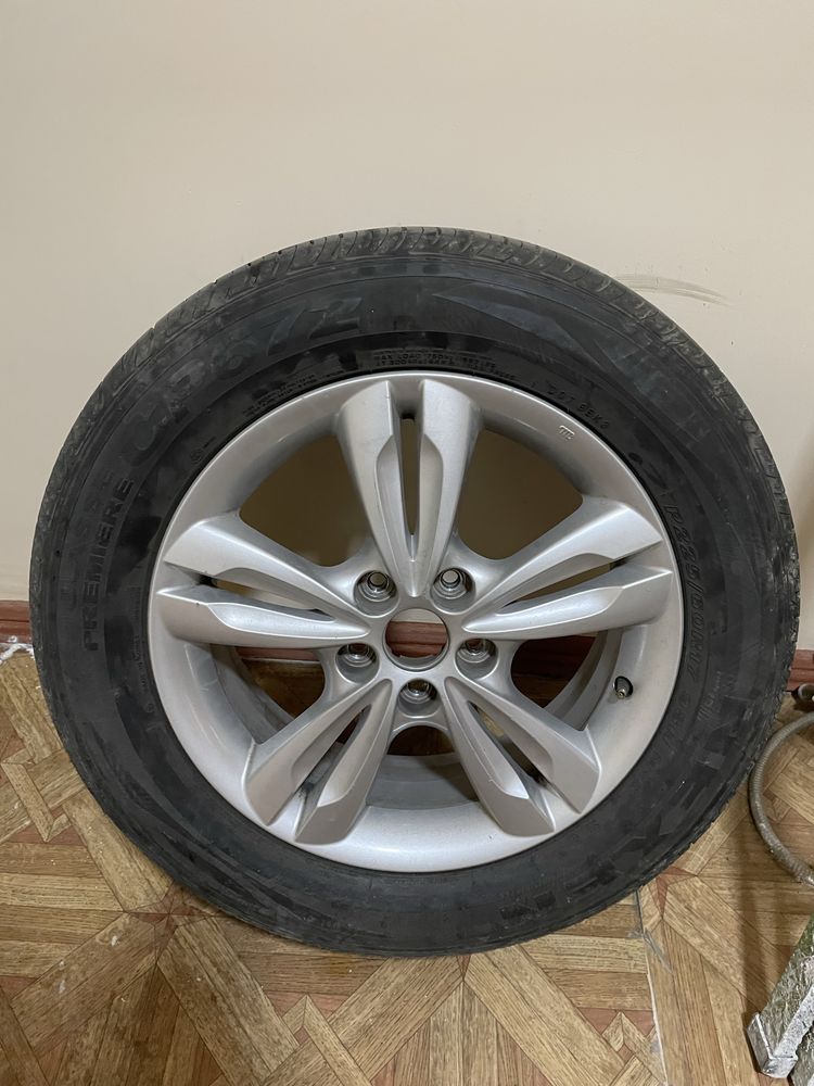 Hyunday tucsan запаска R17