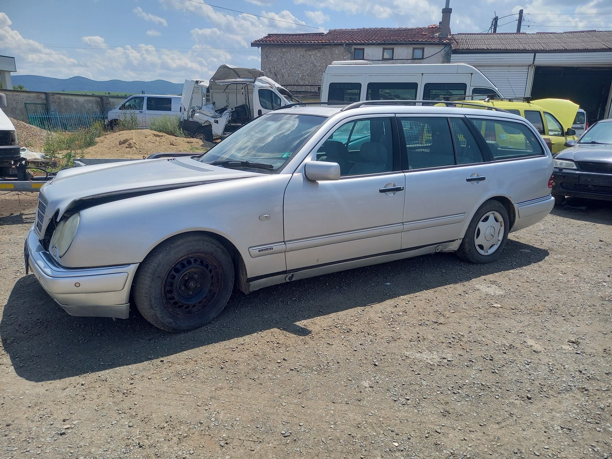 Мерцедес E 220 CDI на части !