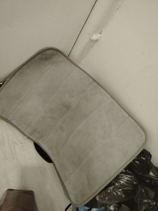 Отдам коврики для ванны