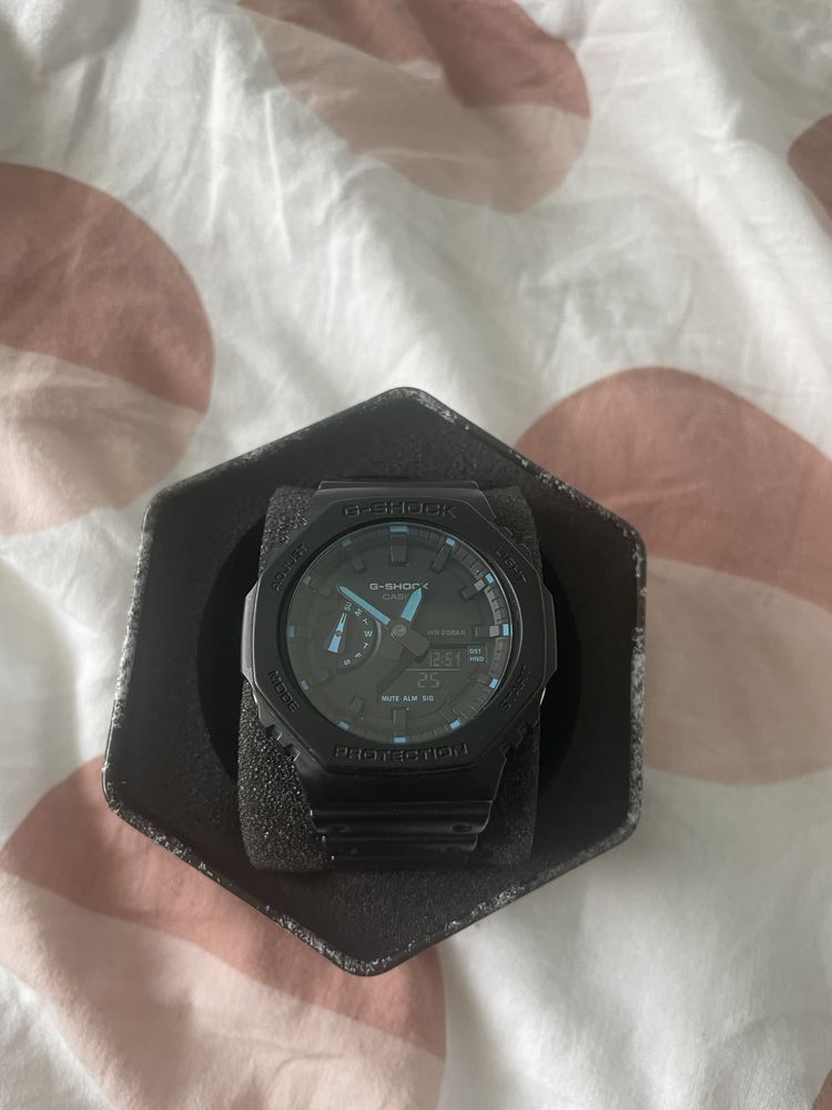 Часовник G-Shock