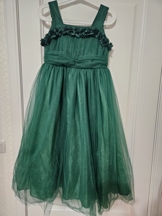 Нарядное платье для девочки