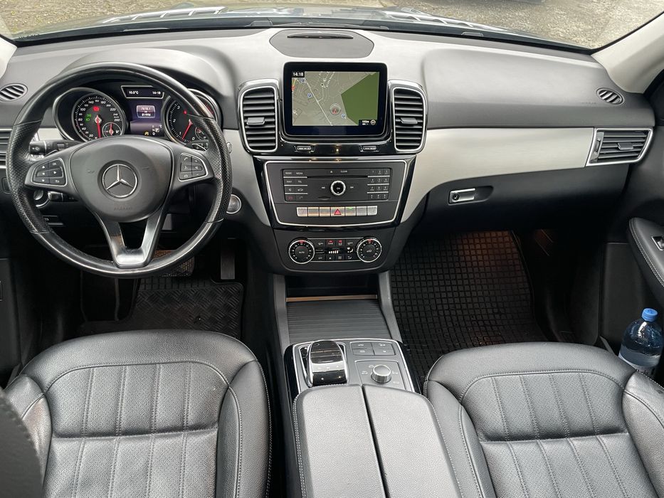 Vand GLE 350 4matic .82000 km !!