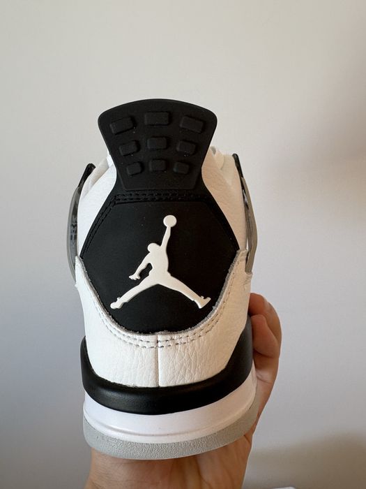 Jordan 4 Military Black