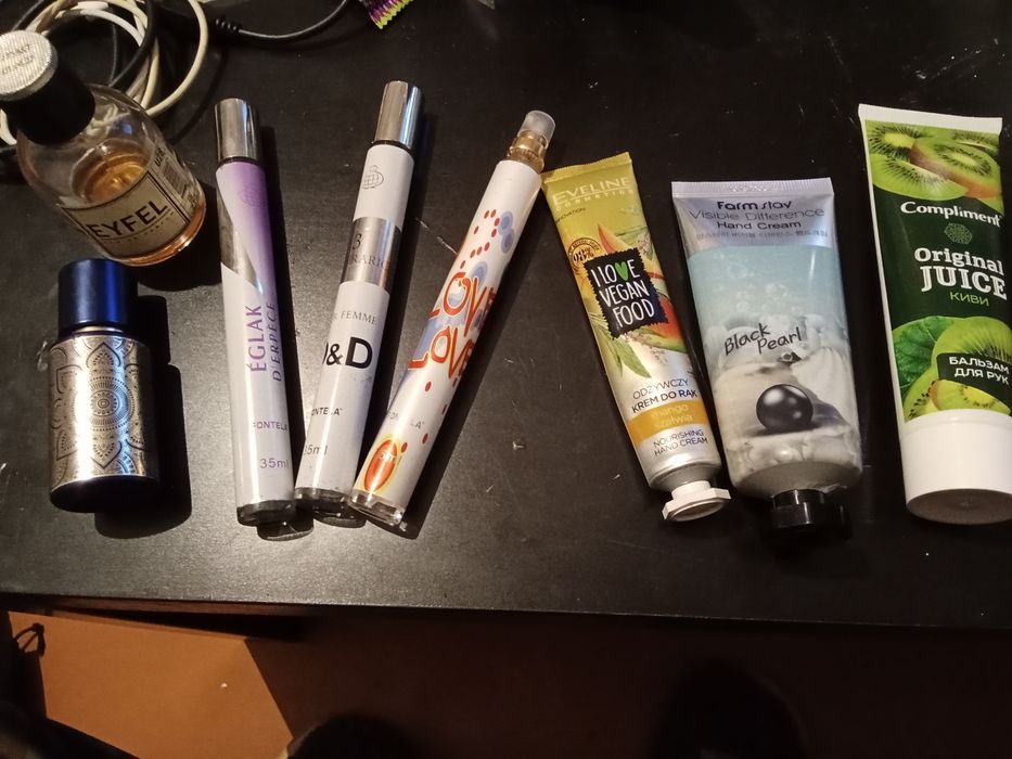 Крема Увлажняющие и Духи женские