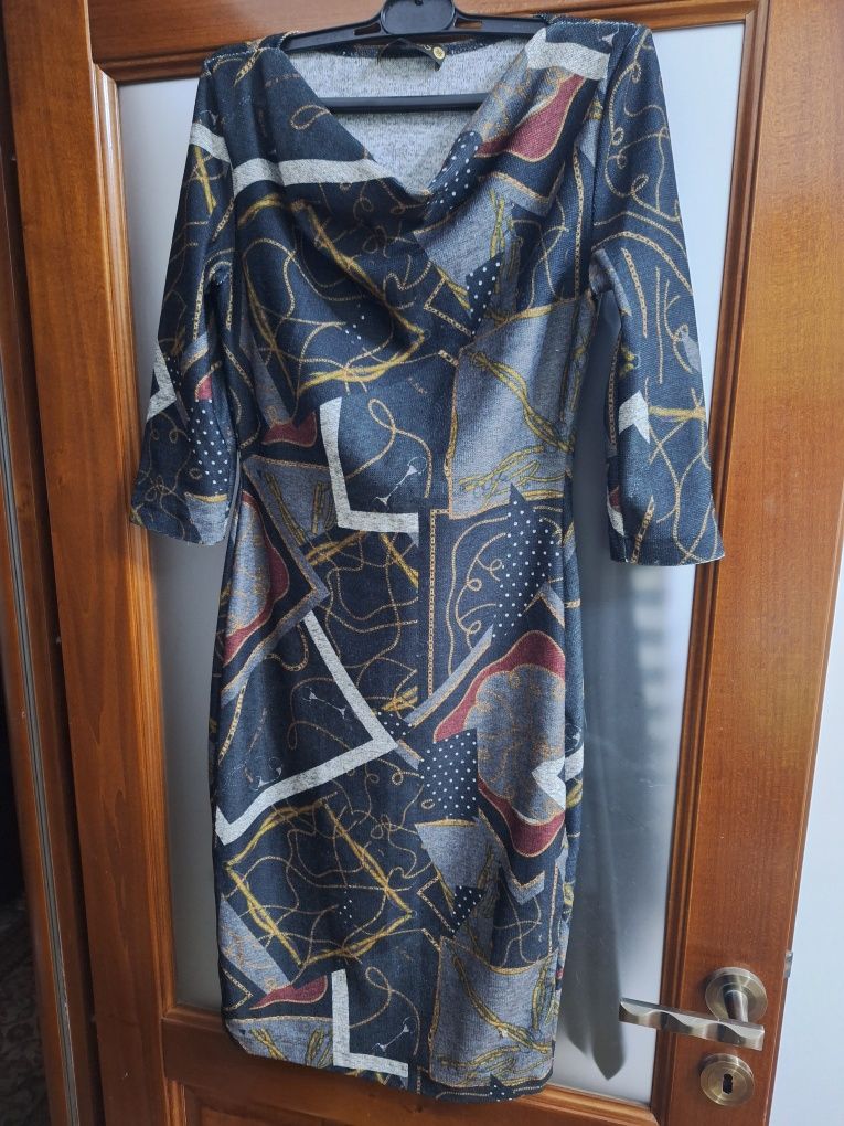 Rochie din tricot tip creion