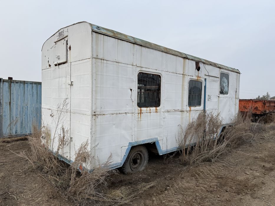 Вагончик контейнер жилой прицеп