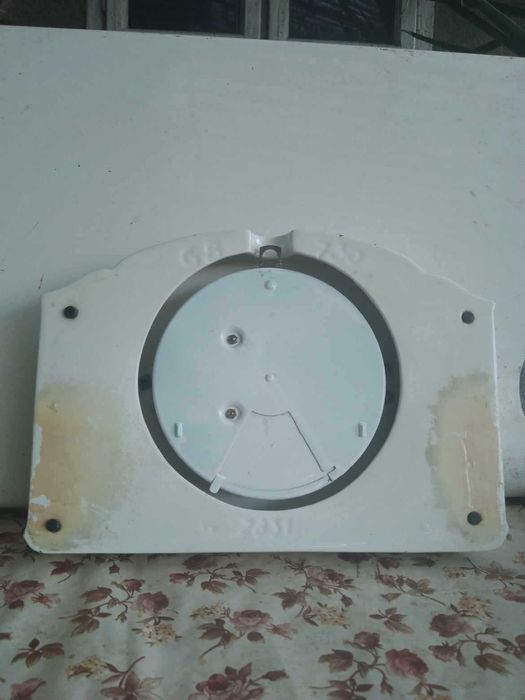 Ceas de perete cu pendul - mecanic cu rama ceramica Marea Britanie .