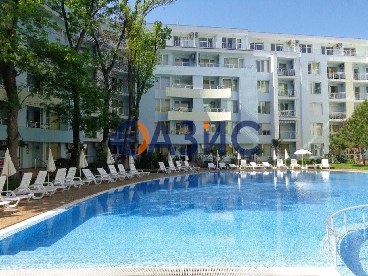 Продава се Двустаен апартамент в к.к. Слънчев бряг - 60 кв.м за 1092 €/кв.м - Снимка #12