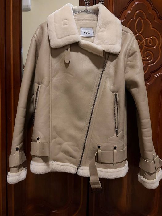 Kurtka yangi  S L razmerga keladi