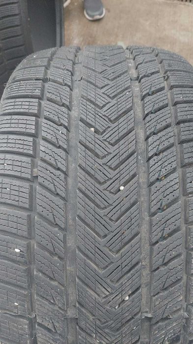 Anvelope iarna Gripmax 335/25 R22 si 295/30 R22