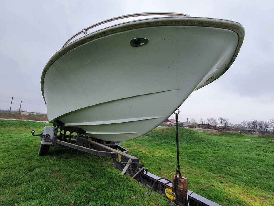Barca Rosoma AMF Crestliner 775 + peridoc RIBA BV1500