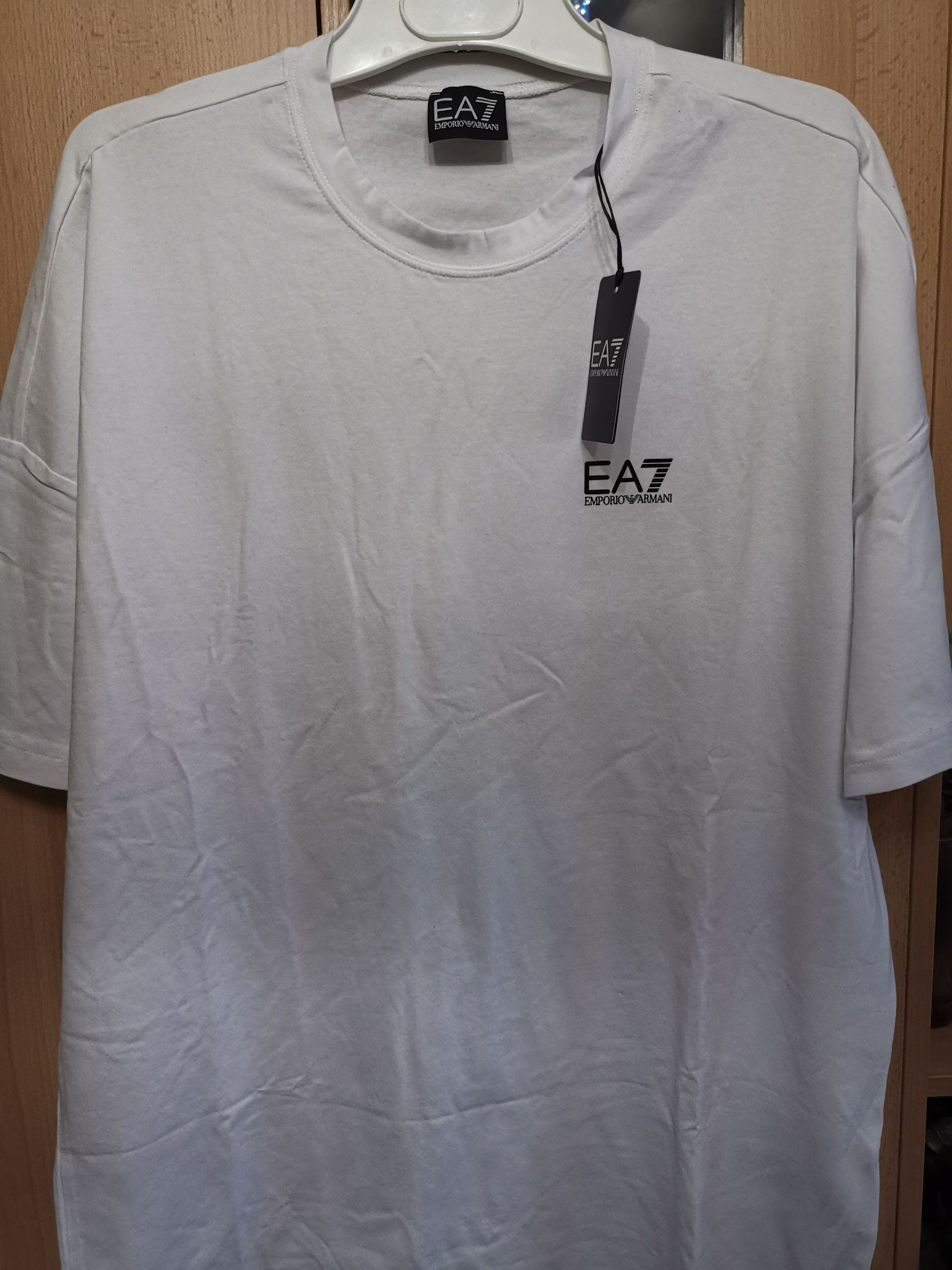 Tricou barbati Emporio Armani EA7, L, nou cu eticheta.