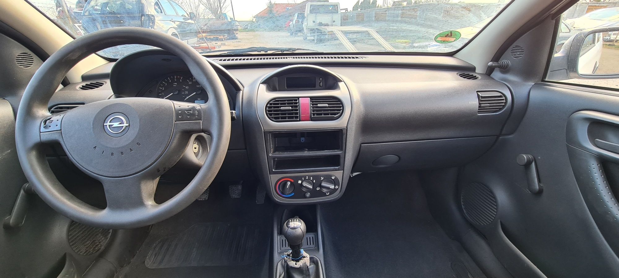 Opel Corsa C (1.3d  2005г.) на части