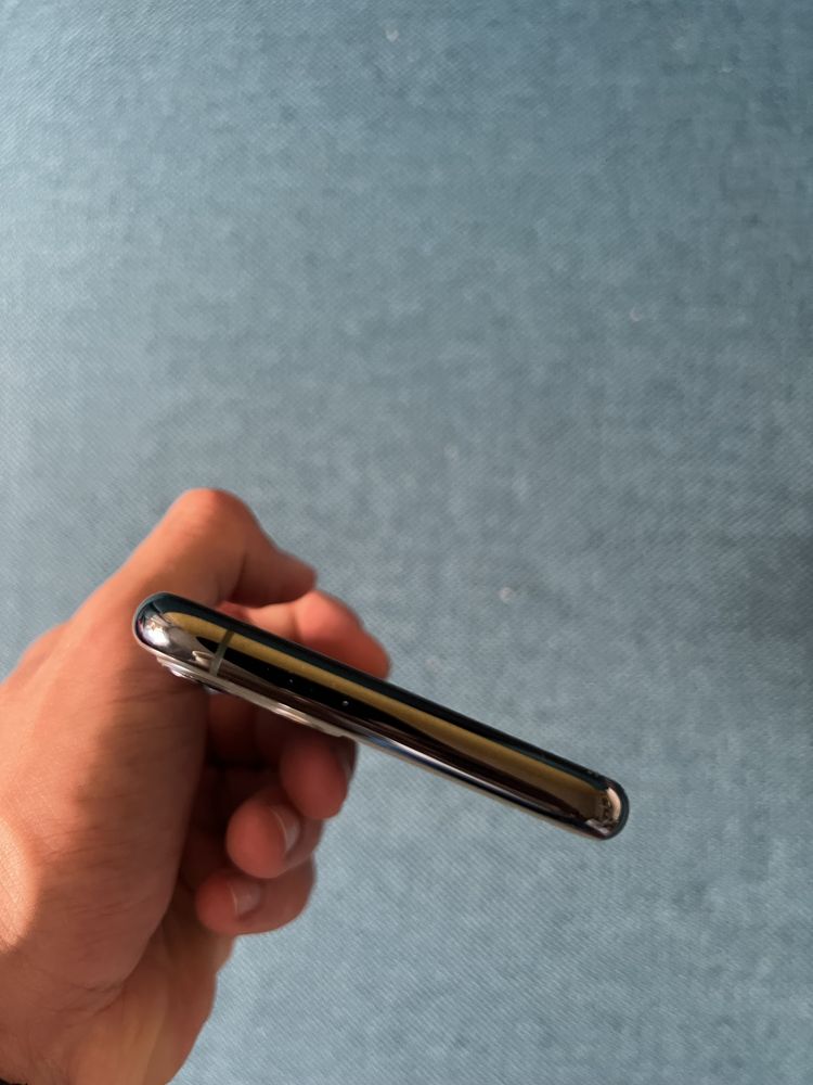 IPhone 11 Pro - неработещ дисплей