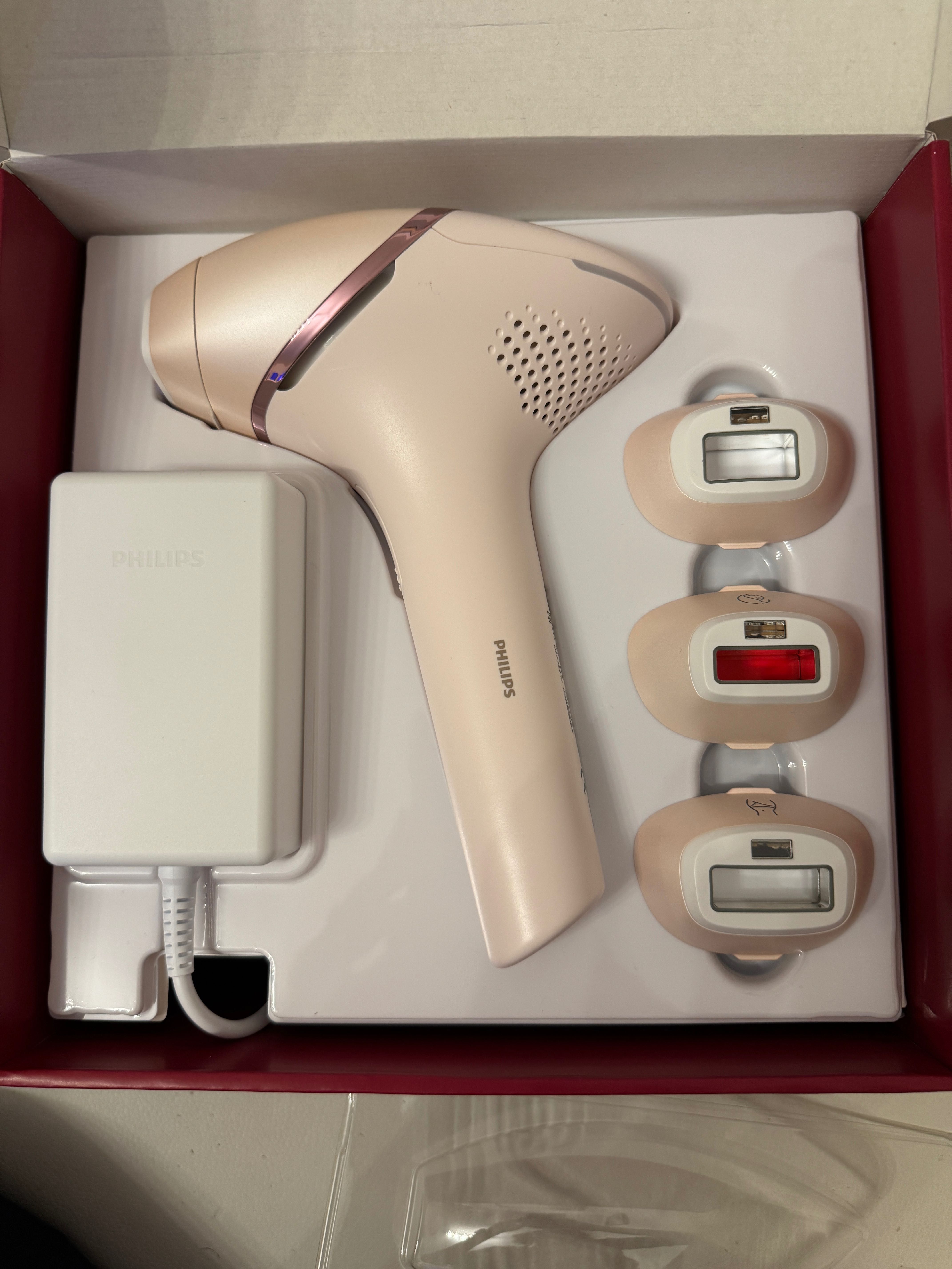 Фотоепилатор Philips Lumea