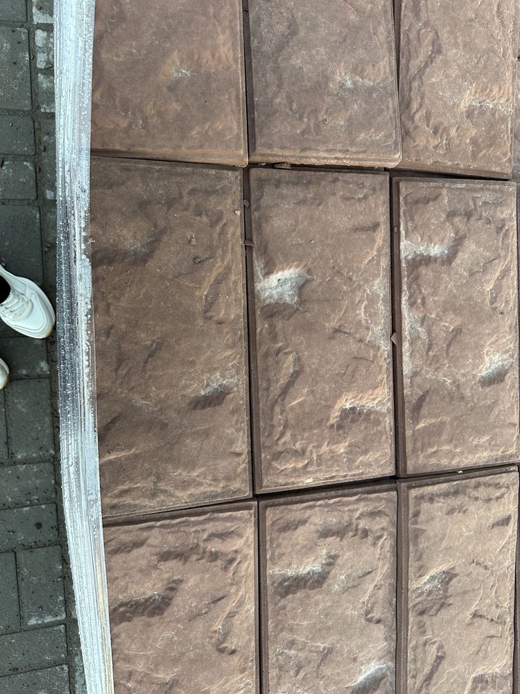 Облицовочные для бетона рваные литые