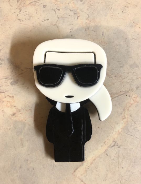 Брошки Karl Lagerfeld