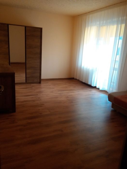 Dau în chirie cameră , Tg Mureș