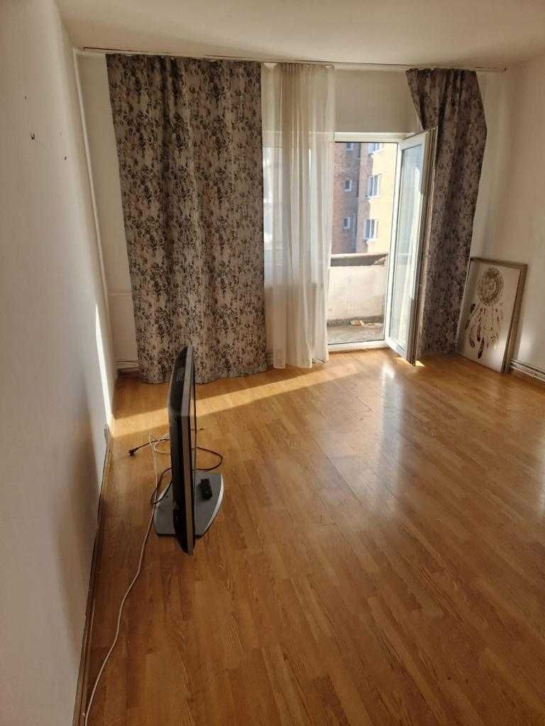 Apartament de vânzare / închiriere, Petrosani, judetul Hunedoara