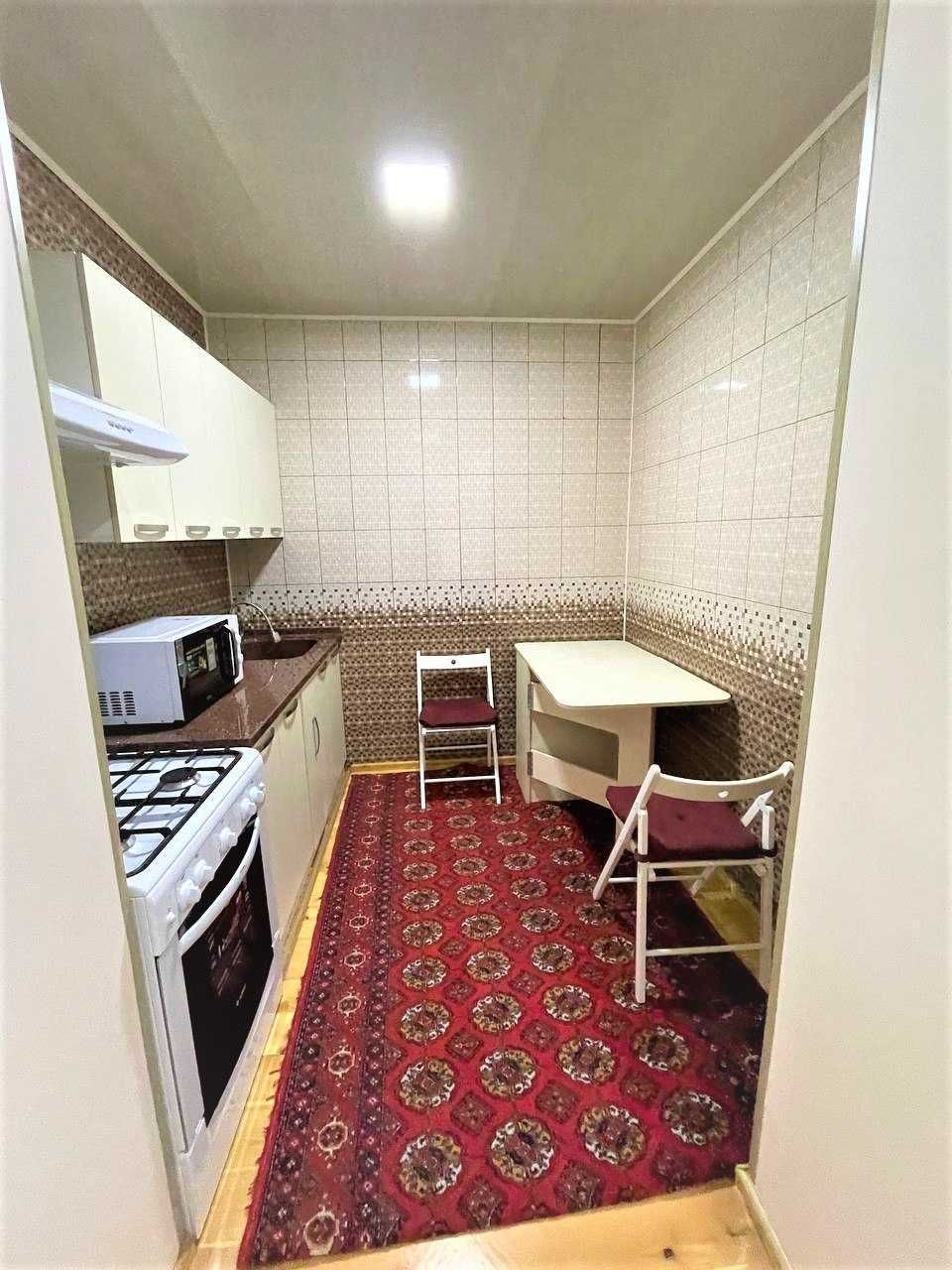 Kvartira ijaraga beriladi.Mirobod tumani-Oybek metro/ 1/2/4 657*