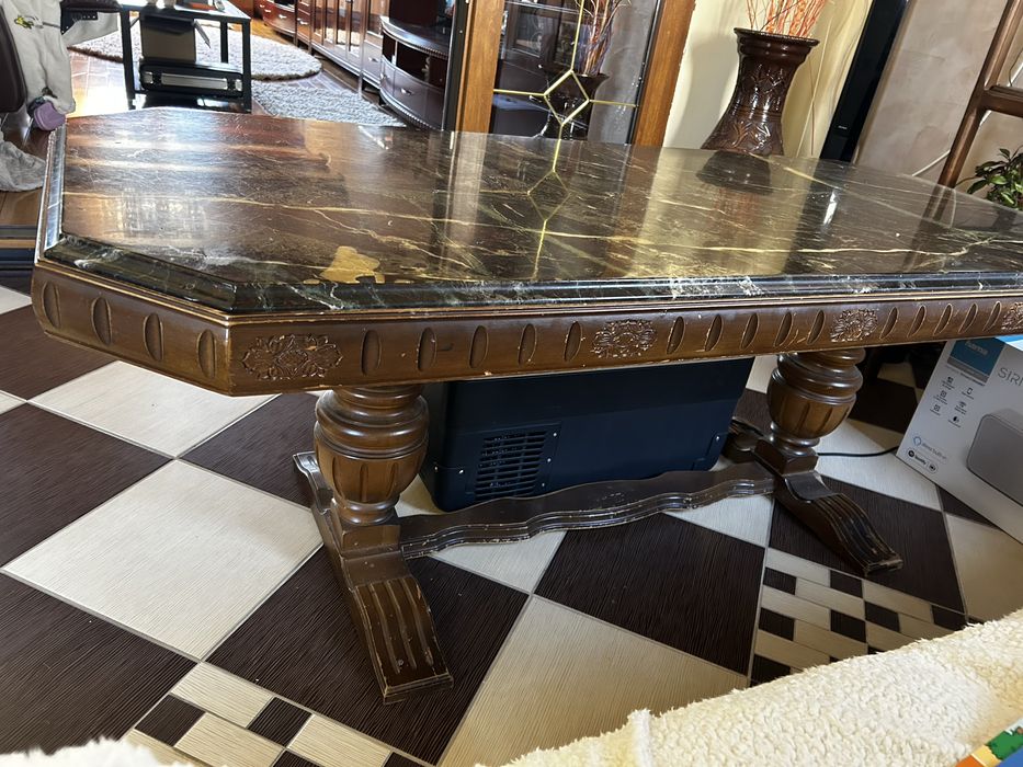 Set living – canapea, 2 fotolii și masă din marmură