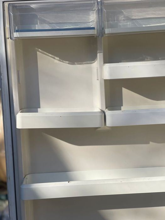 Холодильник Bosch дёшево (не рабочий)