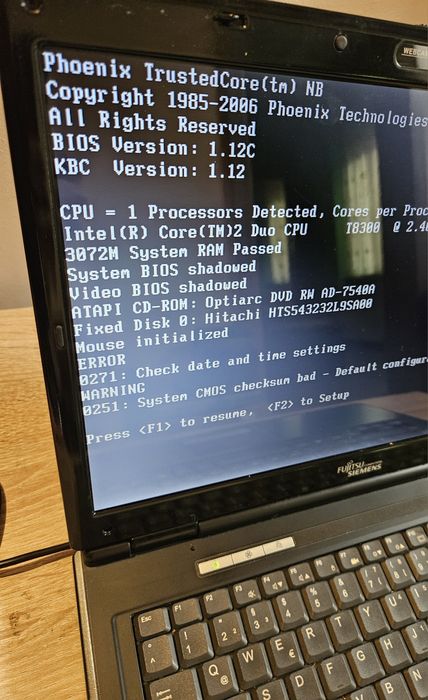 Fujitsu Siemens Amilo Pi2550
