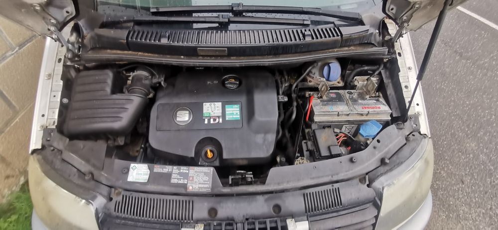 Seat alhambra an 2003 ,1,9tdi. Cauciucuri noi ,2 buc. All seazon