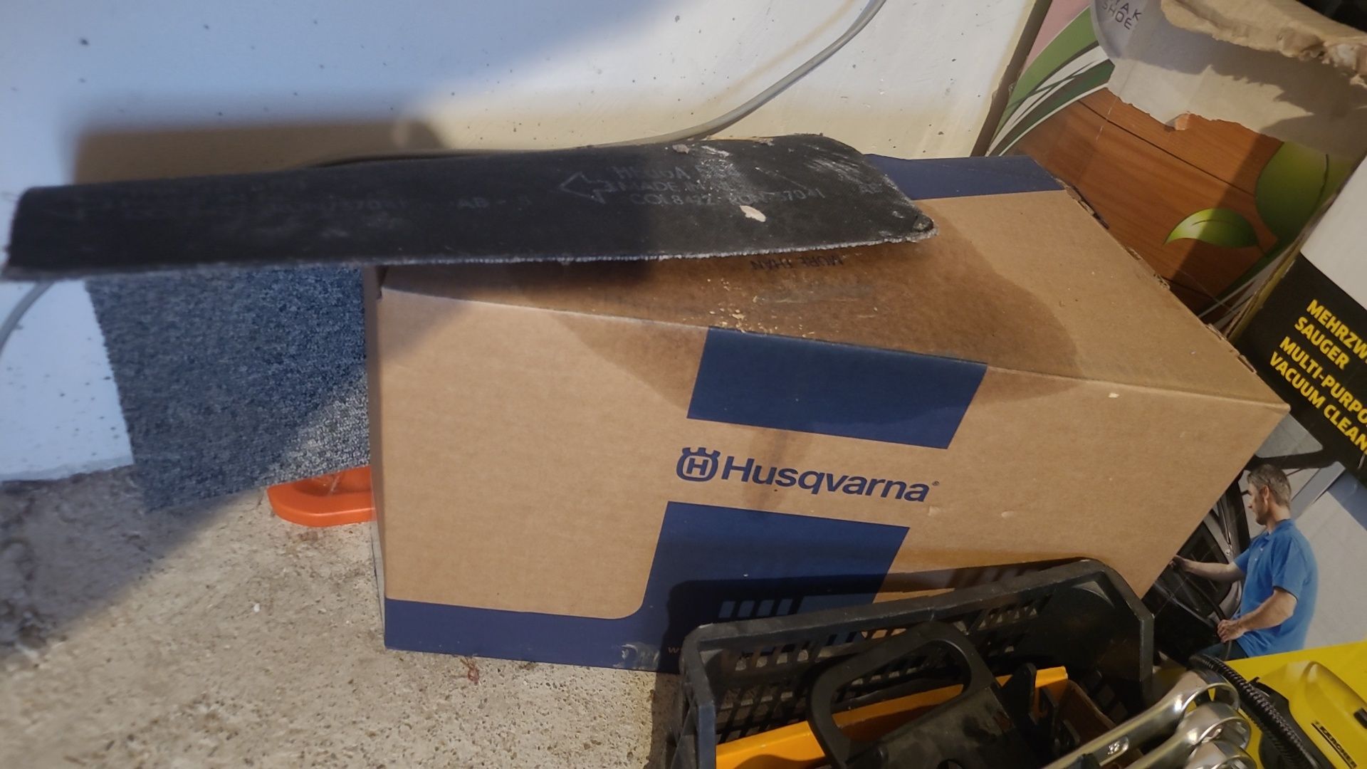 Vând drujbă Husgvarna.