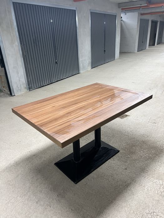 Правоъгълна масивна маса