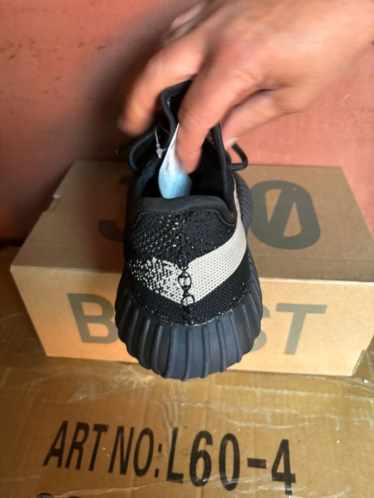 Adidas yeezy boost 350 v2 oreo