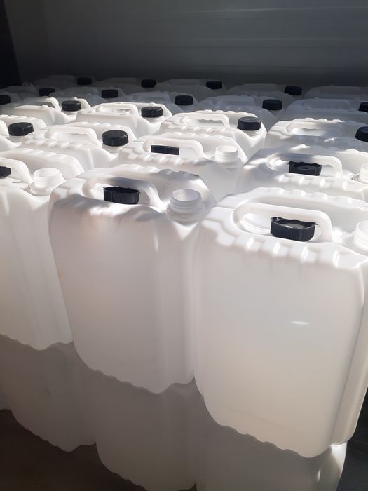 Продам канистры 20 л б/у