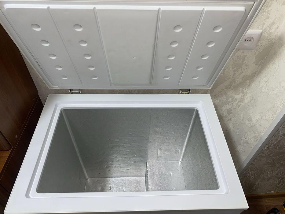 Морзильник Midea в отличном состоянии