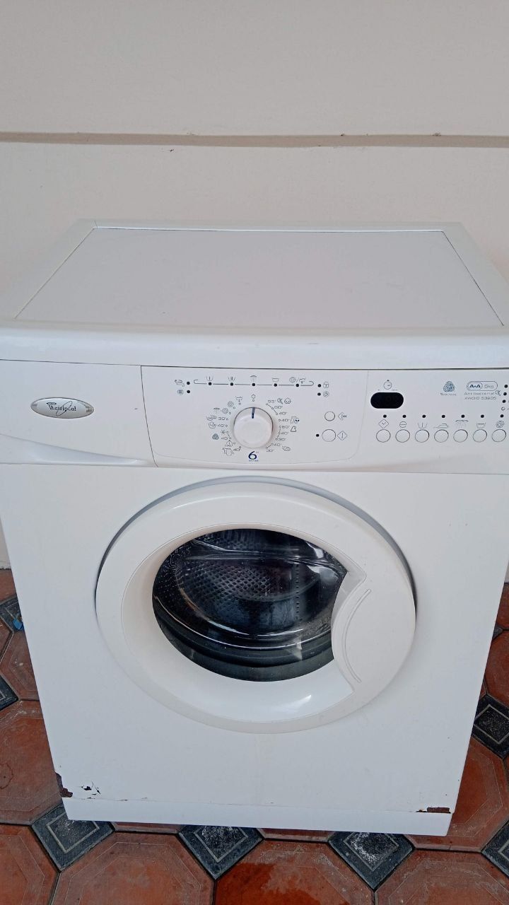 Продается стиральная машинка Вирпуль