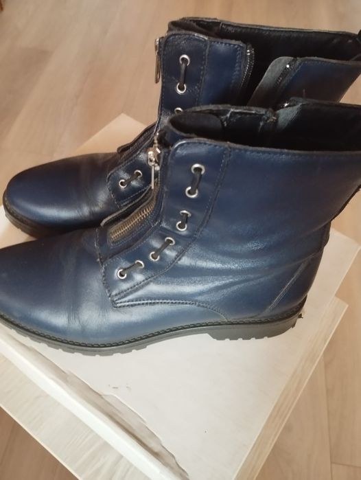 Ghete joase pe piele, marimea 39