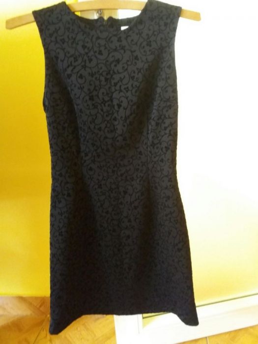 Rochie neagra marimea 36-38