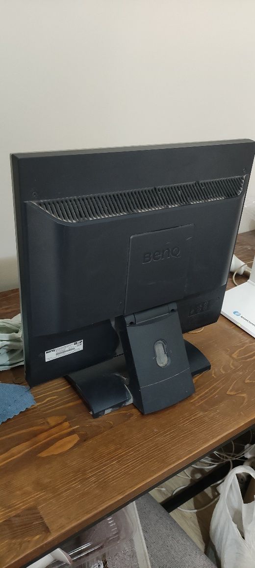 Монитор BenQ FP92E
