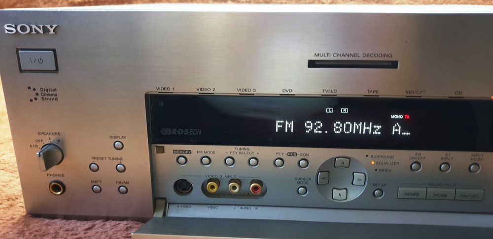 Sony STR-DB925QS amplituner 2X100W pe 8 Ohm sau 5X100W pe 8 Ohm