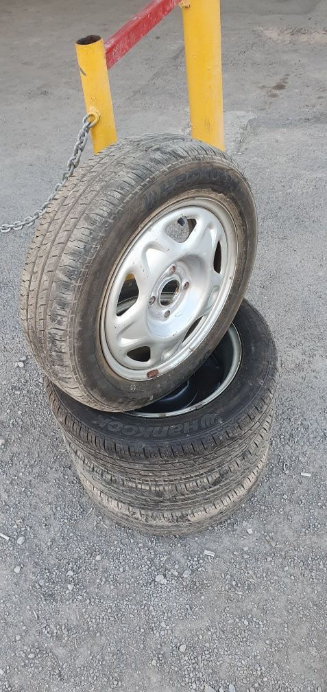 Продам диск и шины спарк