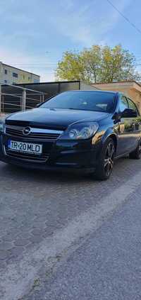 Opel  Astra 2010