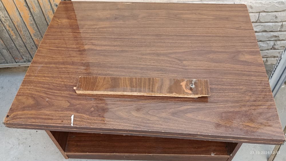 Столик раздвижной