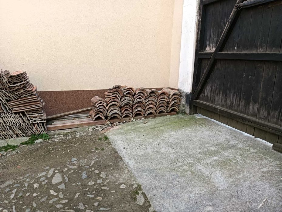 Țiglă și coame folosite