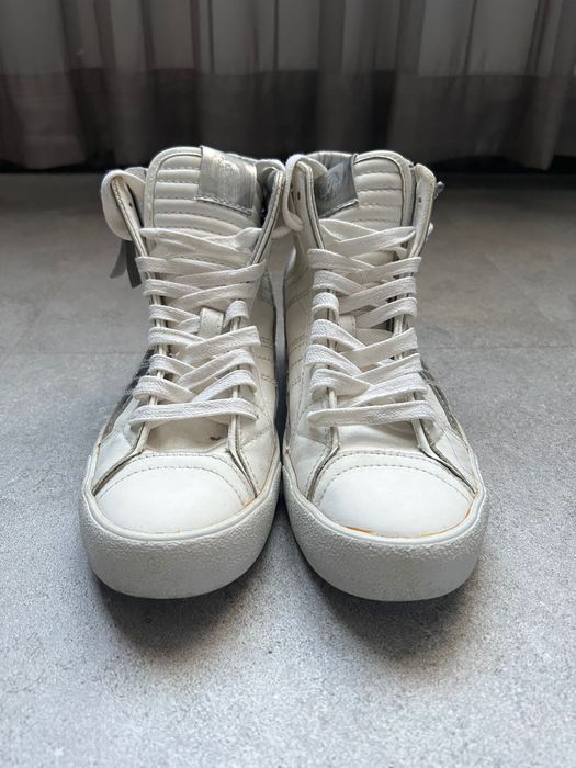 Кецове Adidas на платформа и кецове Diesel