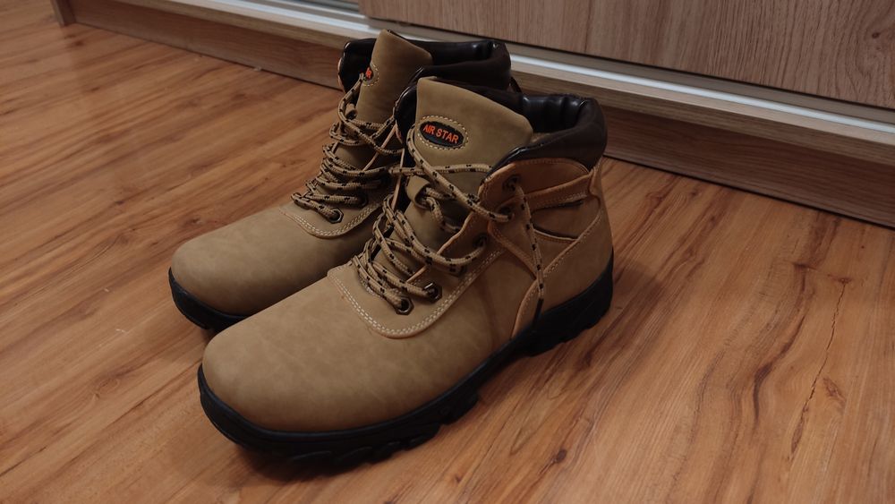 Туристически обувки AIR STAR