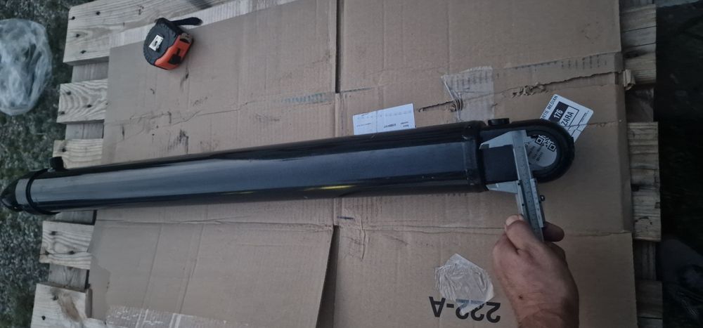 Cilindru hidraulic 1100 mm deschide 800mm diametru tija 50 mm diametru