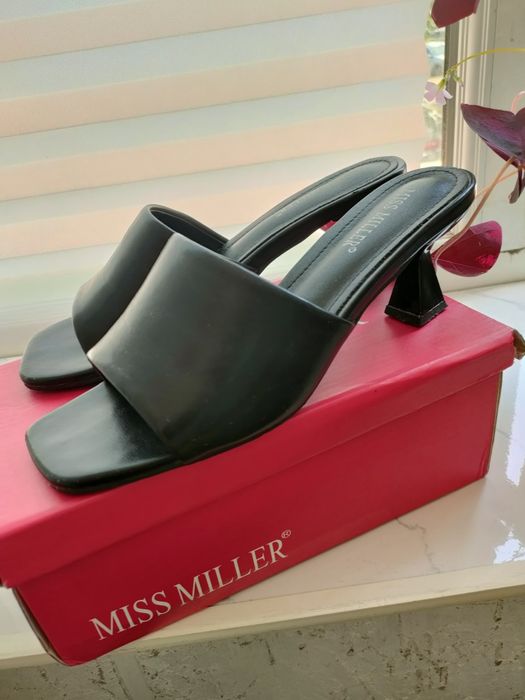 Женская обувь 37размера