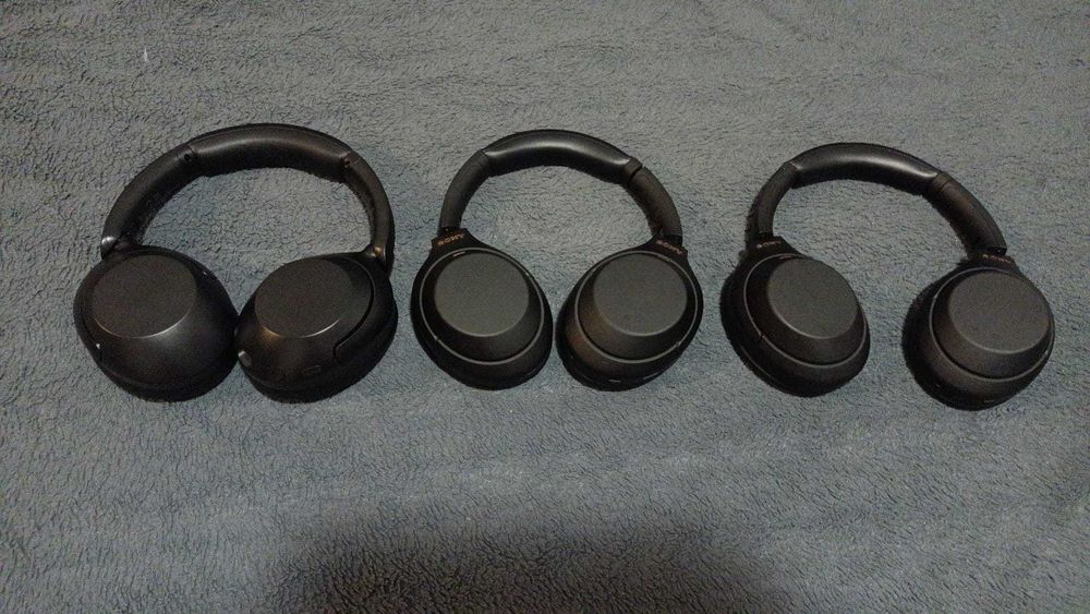 casti Sony WH-1000XM4 si WH XB910N